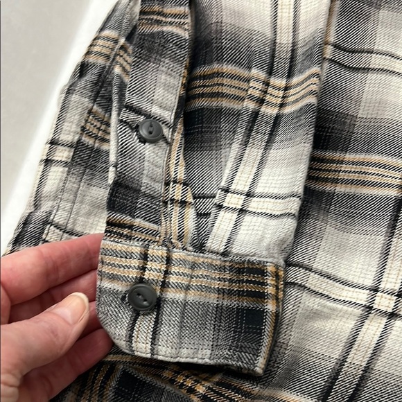 Plaid Button-Up Shirt - Picture 4 of 7